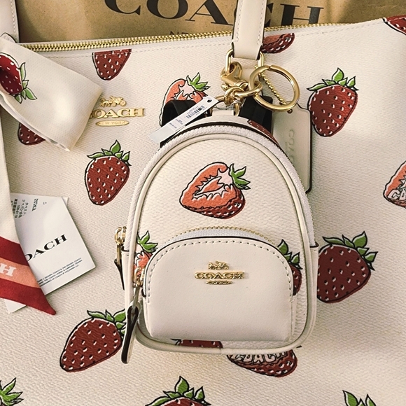 Coach Mini Backpack Bag Strawberry Keychain Key Chain Purse Tote Charm New - Picture 1 of 4